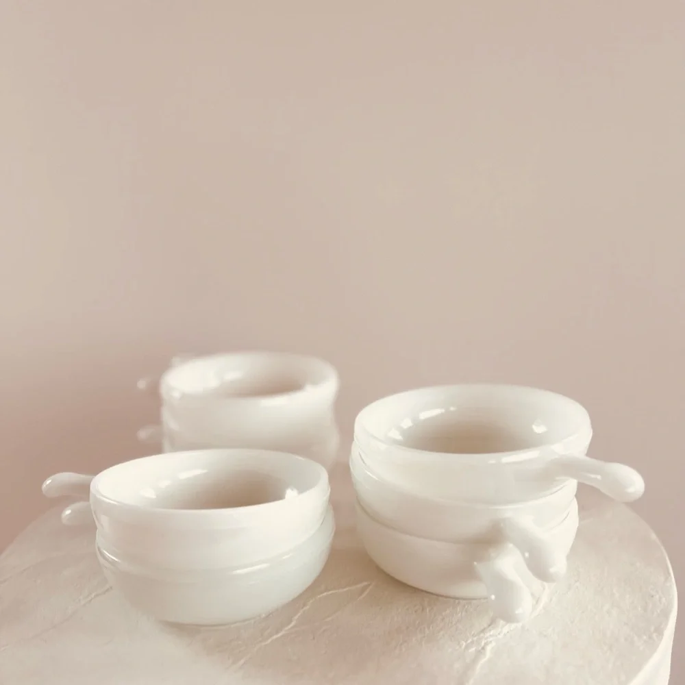SET OF 8 VINTAGE MILK GLASS‎ STACKABLE SOUP BOWLS W/ HANDLES OVEN/MICROWAVE SAFE